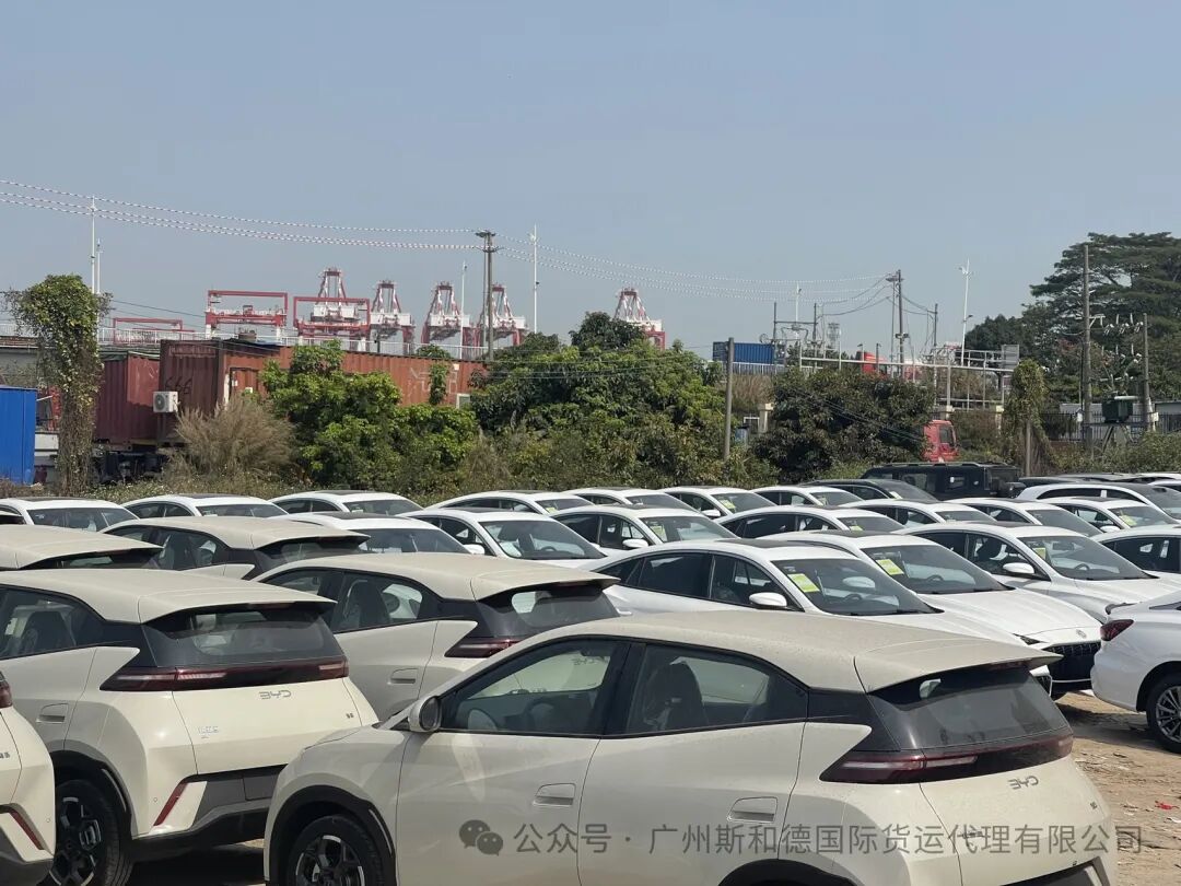 ఆఫ్రికాకు సురక్షితమైన వాహనం సముద్ర రవాణా